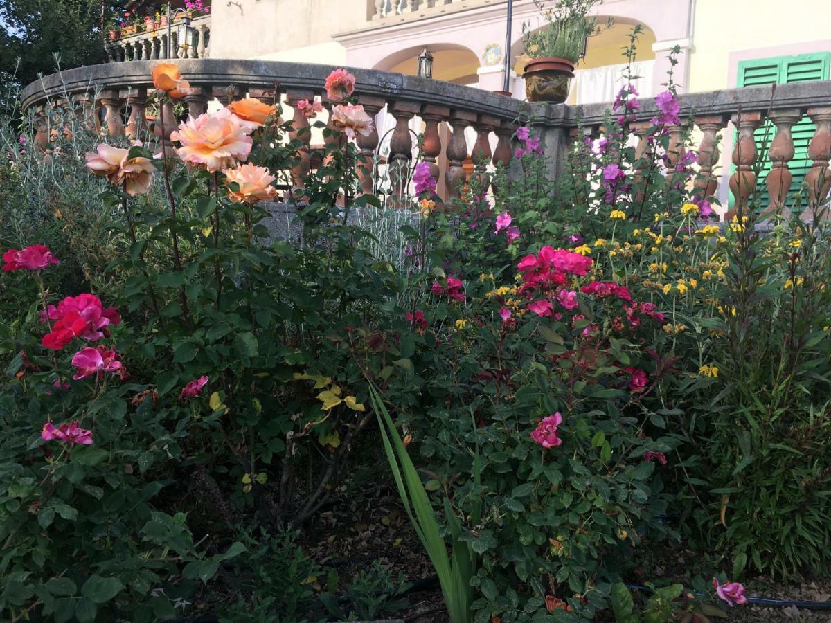 Villa Baronzola มอนเตวาร์คี ภายนอก รูปภาพ